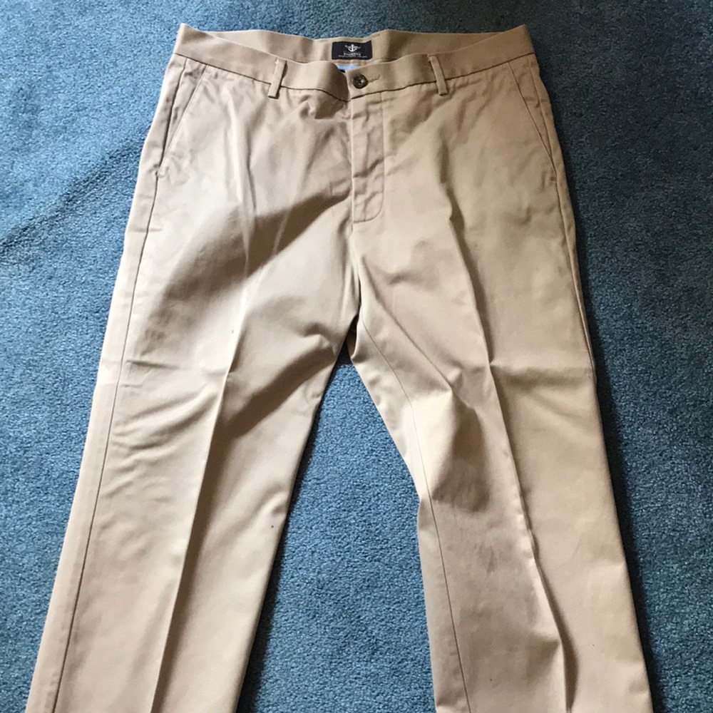 Dockers slim fit khakis